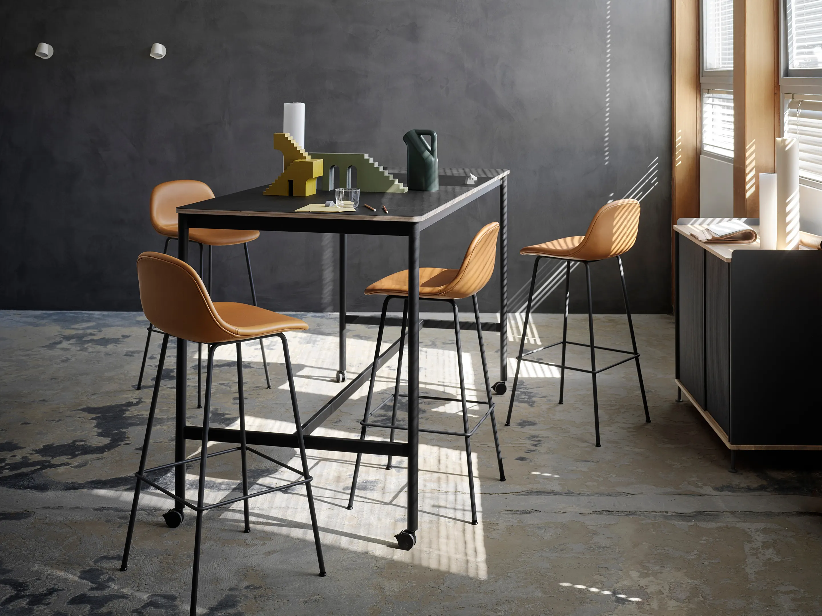 OOFF | Muuto Base High Table
