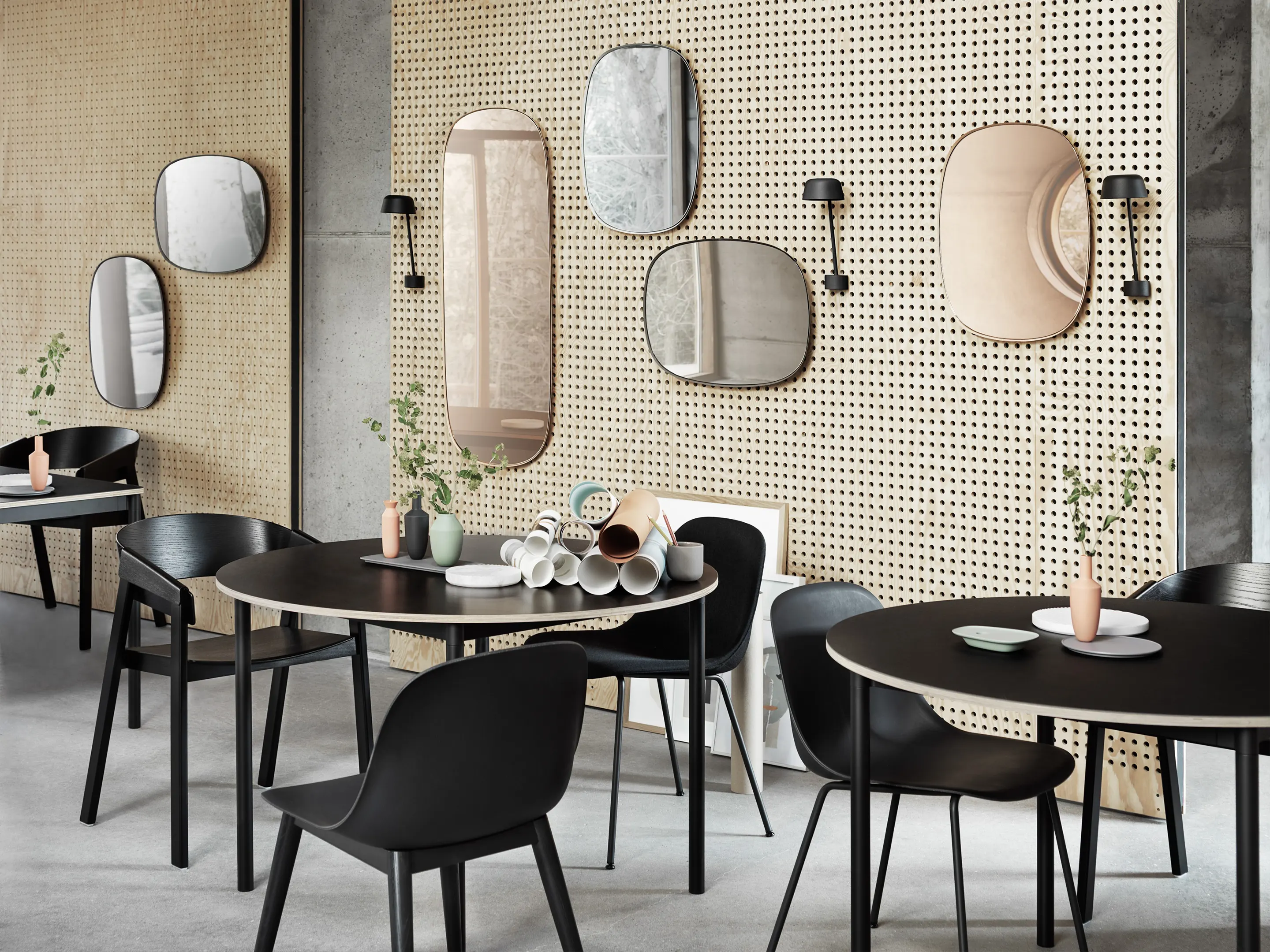 OOFF | Muuto Base Table