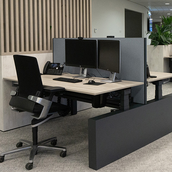recht bureau bench uai